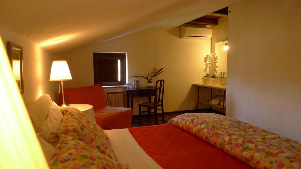 Bed and Breakfast Le Ninfee Кассино Экстерьер фото